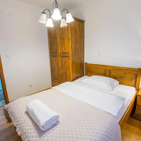 Dar Pocitelj Apartamento *